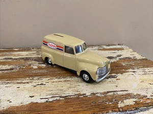 Ertl True Value '48 Chevy Panel Delivery Bank Diecast Coin Bank Key 1/25 A9 - Picture 1 of 12