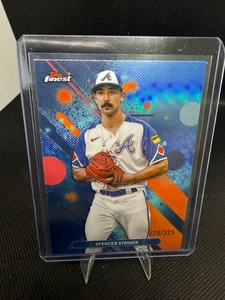 2025 Topps Finest - Common Spencer Strider #12 Blue Refractor /325 - Picture 1 of 2