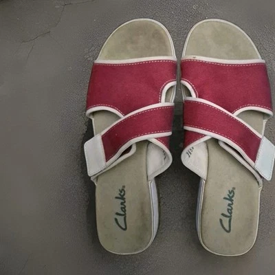 Sandalias Clarks para mujer 10 M rojas blancas deslizables con tiras informales cómodas Foto 1 de 4