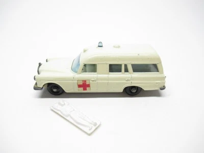 MATCHBOX LESNEY  #3 MERCEDES BENZ "BINZ" AMBULANCE WITH STRETCHER EXCELLENT - Image 1 of 4