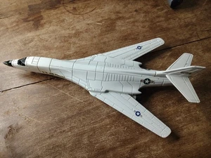 ERTL B-1 Lancer Strategic Bomber Rockwell Diecast Airplane USA White Vintage 90s - Picture 1 of 7