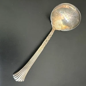 Oneida FLORAL QUEEN Silverplate 1881 Rogers Ltd Silverware Flatware Gravy Ladle - Picture 1 of 6