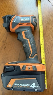RIDGID 18-Volt Torch Light with Battery Included Model R8694 - Image 1 of 4