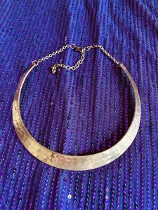 Vintage gehämmert goldfarben Halsband Choker Halskette - Bild 1 von 4