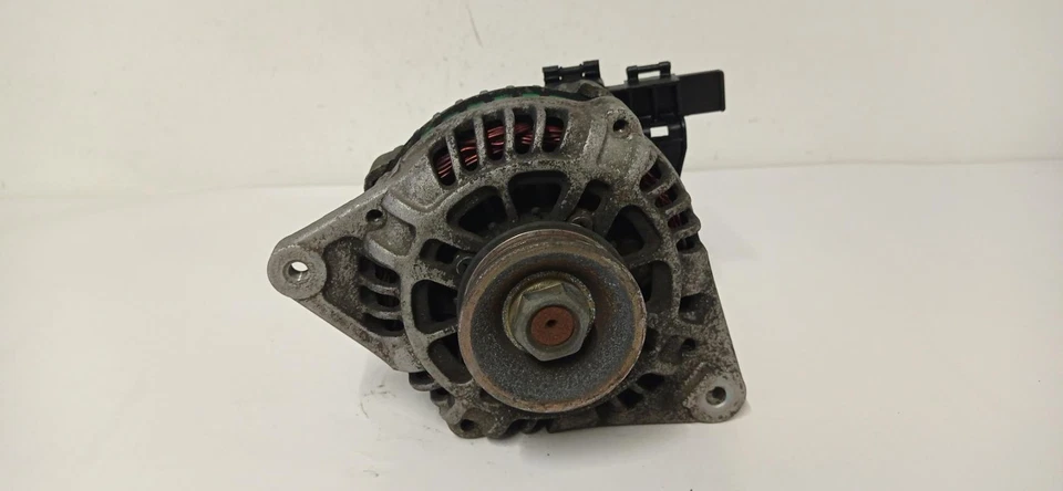 3730022200 Alternateur pour HYUNDAI COUPE (J2) 1.6 FX Coupe 1999 120511 - Photo 1/4