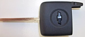 VE Commodore blank key with Chev Logo 92193937 - Picture 1 of 3