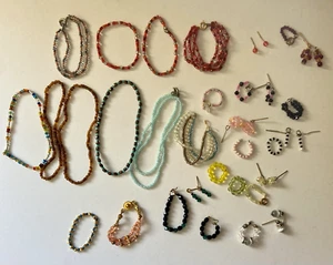 31 Piece Jewelry Lot for 16" dolls - Tonner Tyler - Ashton Drake - Gene Marshall - Picture 1 of 9