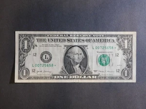 2017 Series $1 Star Note - L00725658* - Picture 1 of 2