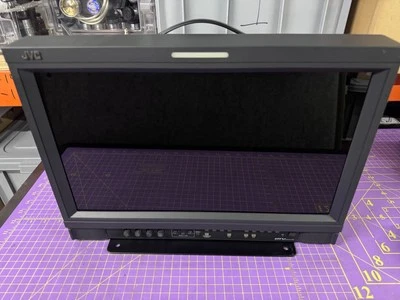 JVC DT-E17L4G Multi Format LCD Display - Image 1 of 4