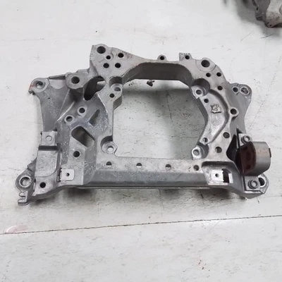 Audi Q7 2021 transmisión Crossmember OEM  Foto 1 de 4