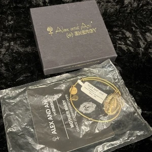 NWT Alex & Ani Mother Mary II Gold Tone Bracelet Bangle Charm - Picture 1 of 4