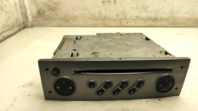 RICAMBI USATI, AUTORADIO / STEREO / LETTORE CD / MP3 RENAULT MEGANE - Immagine 1 di 4