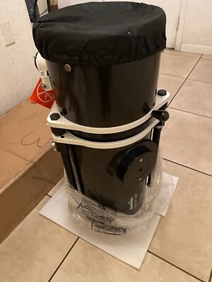 Sky-Watcher Flextube 10" 250P Synscan Collapsible (S11810)(Base not included) - Image 1 of 4