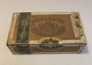 Medalla De Oro Cigar Box 1883 Tax Stamp Maduro Antique - Picture 1 of 6