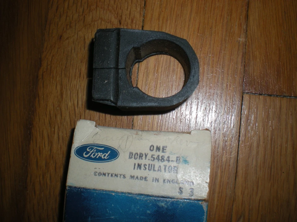 Nuevo de Lote Antiguo 1971 1972 Mercury Capri Soporte de Montaje de Engranaje de Dirección Aislador D0RY-5484-B Foto 1 de 1