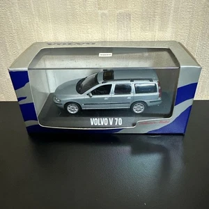 Minichamps 1/43 Volvo V70 XC Scale Model Car w/Box - Picture 1 of 7