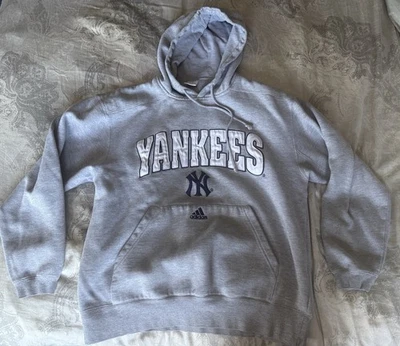 Sudadera con Capucha Gris Unisex MLB Pullover Talla M Adidas New York Yankees De Colección Foto 1 de 4