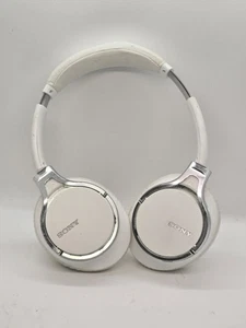 Auriculares Sony con cancelación de ruido MDR-10RNC blancos - Imagen 1 de 11