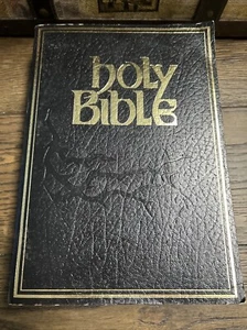 The New American Bible Giant Print Edition 1988 Thomas Nelson, Inc - Picture 1 of 8