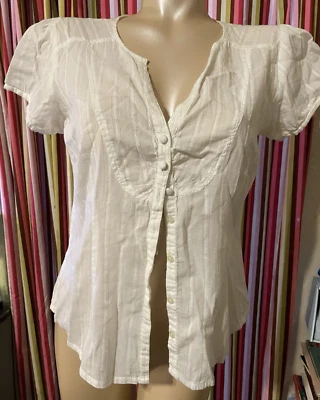 Top grande Steve & Barry's de algodón a rayas doradas blancas semi transparente ligero con mujer Foto 1 de 3