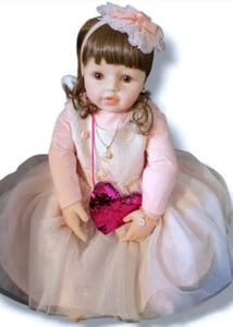 24 inch silicone vinyl doll. Iliana Collection. More than 10 luxury accessories. - Picture 1 of 12