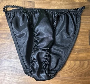 Vtg Satin Panties String Bikini Second Skin Black M Glossy Shiny Bows Delicates - Picture 1 of 5