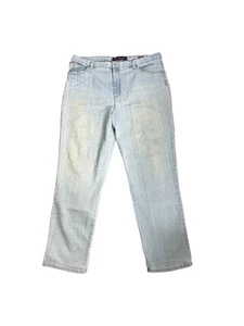 Gloria Vanderbilt Amanda Blue Jeans Size 18 Light Wash Straight Leg Stretch - Picture 1 of 8