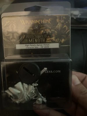 Warmachine Protectorate Of Menoth High Paladin Dartan Vilmon PIP32039 New! - Image 1 of 2