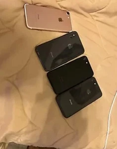 Apple iPhone set of 5 For Parts Only - Picture 1 of 2