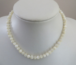 Vintage Mother of Pearl bead necklace