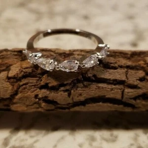 Pear Cubic Zirconia Band Sterling Silver Ring Size 6 - Picture 1 of 3