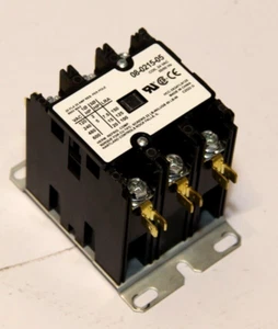 Hartland Controls 08-0215-05 Schütz 1-3 Phase 120-480V 2-20 PS 24 VAC Spule - Bild 1 von 2