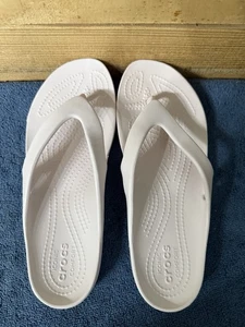 Sandali infradito infradito Crocs Ionic comodi rosa appena infradito donna TAGLIA 8 USATI IN OTTIME CONDIZIONI - Foto 1 di 12
