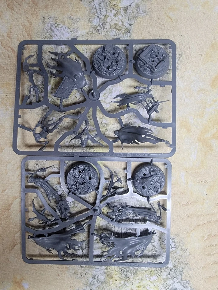Warhammer Aos Nighthaunt Myrmourn Banshees (4) NoS - Image 1 of 1