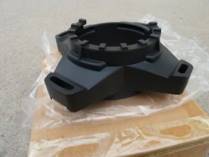 NUEVO Soporte para bomba de combustible Aston Martin MTG cartucho de goma asiento tanque de gasolina  - Imagen 1 de 12