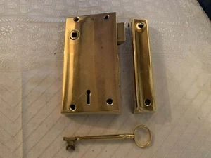 One Reclaimed Complete Antique Brass Victorian Door Lock With Key & Keep (EBZ85) - Picture 1 of 3