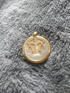 Libra Zodiac Gold Tone Necklace Astrology - Picture 1 of 2