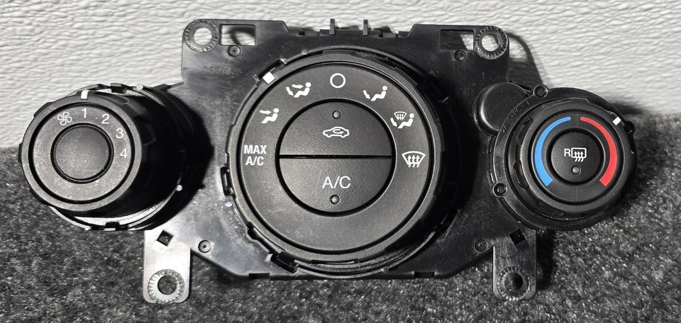 Controlador de calor/a FORD FIESTA con CA 11 12 13 Foto 1 de 4