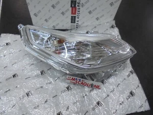 FANALE FRECCIA ANTERIORE DX ORIGINALE PIAGGIO MEDLEY 125 150 1D001233 - Foto 1 di 1