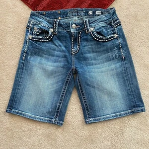 Miss Me Womens 27 Easy Bermuda Denim Shorts Actual W 29.5 x I 9 3/4 AR - Picture 1 of 10
