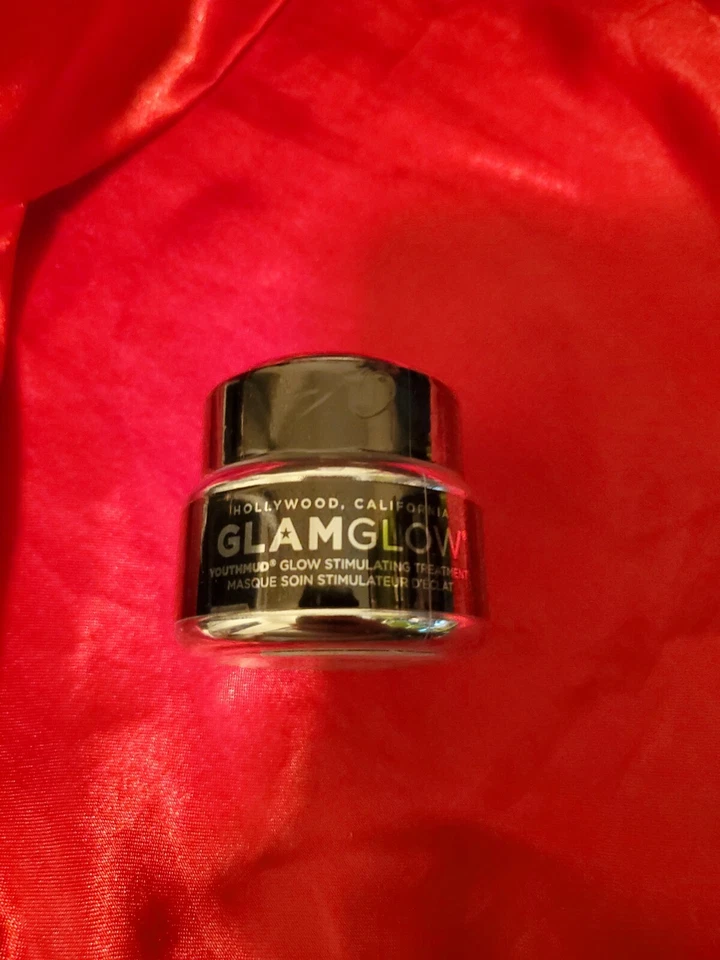 GLAMGLOW Youthmud Tinglexfoliate Treatment Exfoliating mask 0.5oz 15g TravelSize - Image 1 of 1