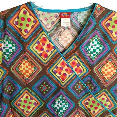 Dickies Medical Uniform Top Size S Scrub Shirt Geometric Print Multicolored - Image 1 of 4