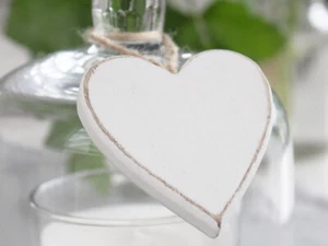 8 WHITE WOODEN HEART VINTAGE WEDDING PARTY TABLE DECOR GIFT IDEA CHRISTMAS - Picture 1 of 11