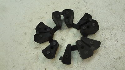 1996 年凯旋奖杯 900 三 S326。 后轮减震器 — 第 1/4 张图片