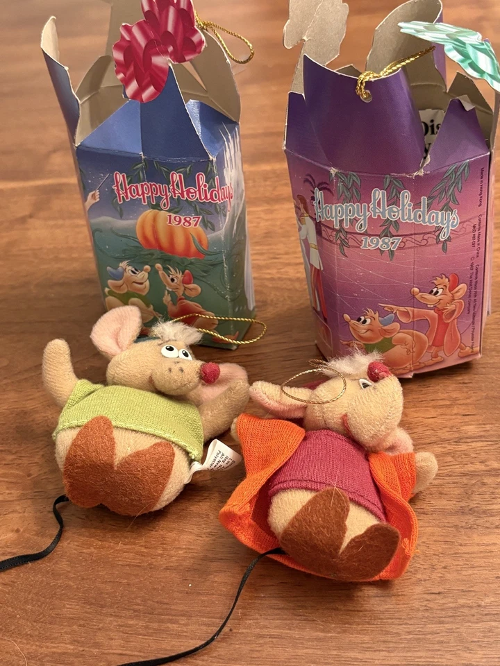 De colección 1987 Disney McDonald’s Cenicienta Ratones Gus Y Jaq Con Caja de Adornos Foto 1 de 2