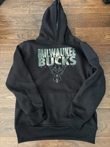 Kinder Jungen Milwaukee Bucks NBA Größe 10-12 schwarz Hoodie G3 - Bild 1 von 6