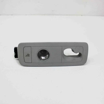 Éclairage intérieur VW TOUAREG 7P5 7P6947292B 3.0 Diesel 176kw 2014 23700585 - Photo 1/4