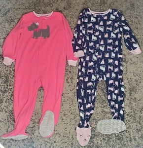 Lot Of 2 Girls Size 4t Fleece Footed Zip Up Pajamas Carters - Picture 1 of 6
