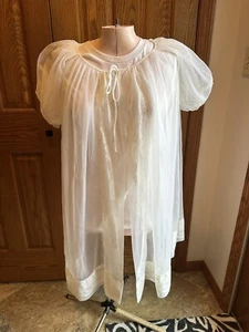 Vintage Penney Gaymode White Puff Sleeve Babydoll Sheer Lace Lingerie Robe Small - Picture 1 of 12
