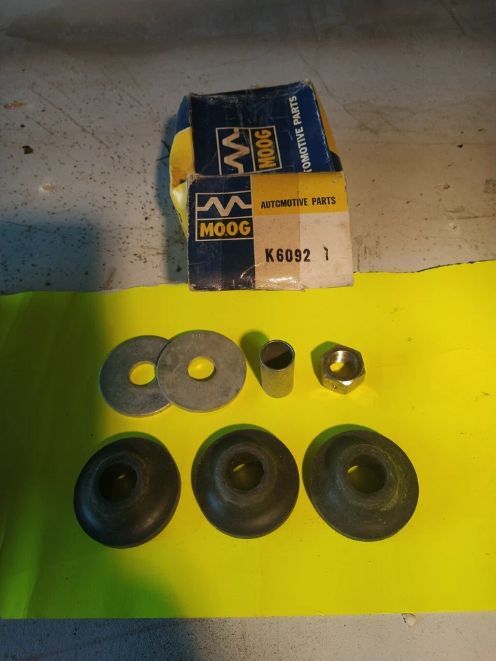 KIT DE BUJE DE VARILLA DE PUNTAL MOOG NUEVO DE STOCK PN K6092 PARA CHEVROLET 1965-70 Foto 1 de 1